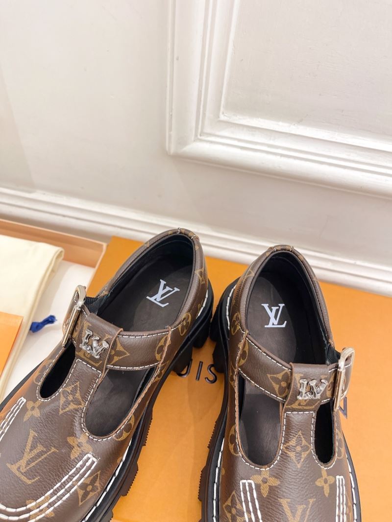 Louis Vuitton Low Shoes